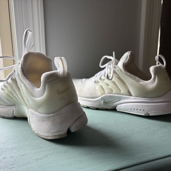 Nike White Athletic Shoes - Picture 2 of 6